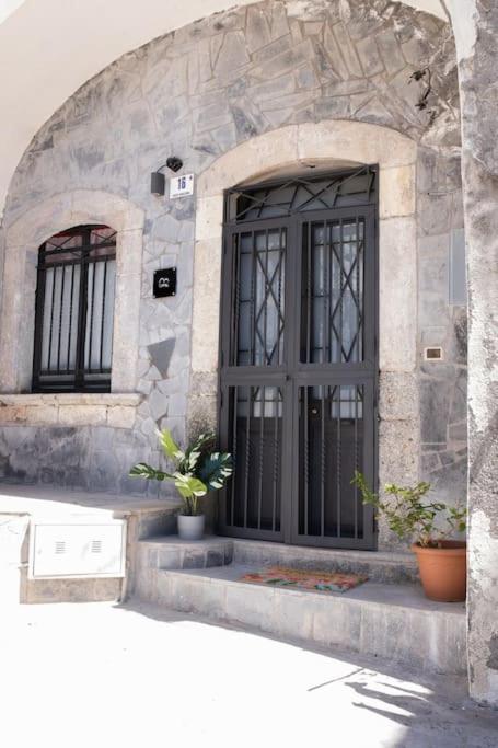 Casa vacanze - I Portici House Aeroporto di Catania Fontana Rossa